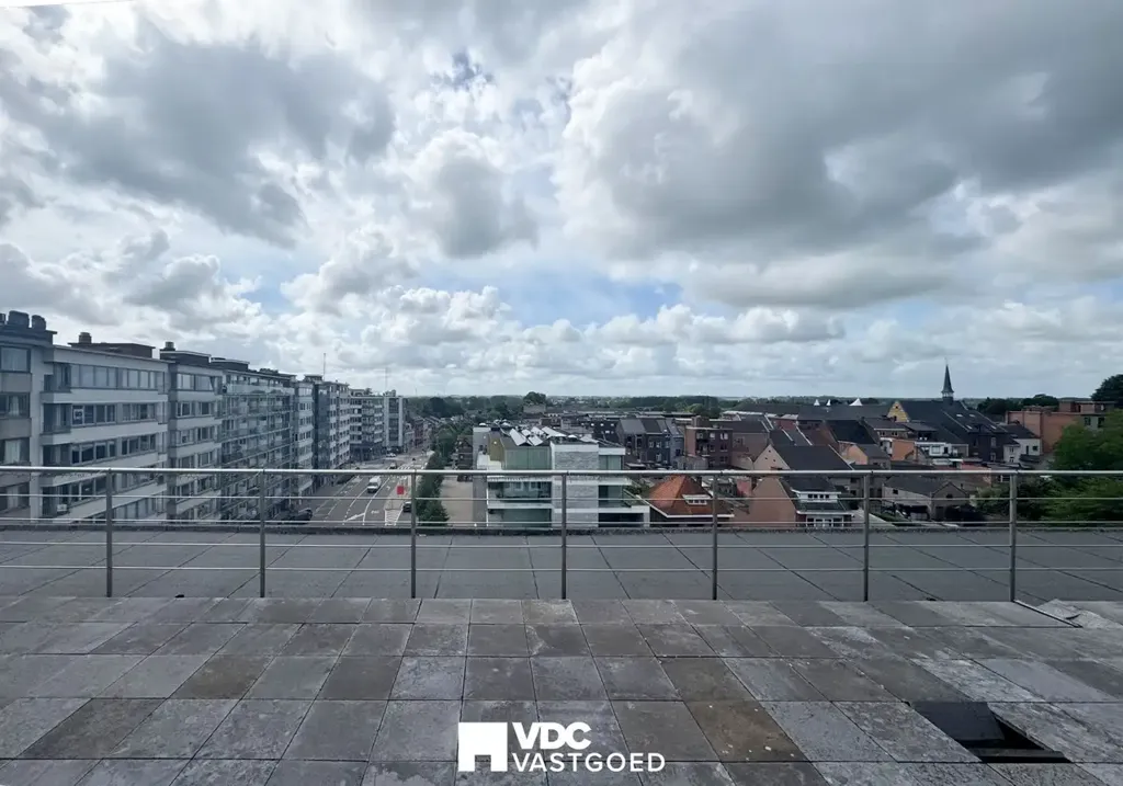 Balcon - Penthouse avec Terrasse Panoramique au Centre de Tongeren
