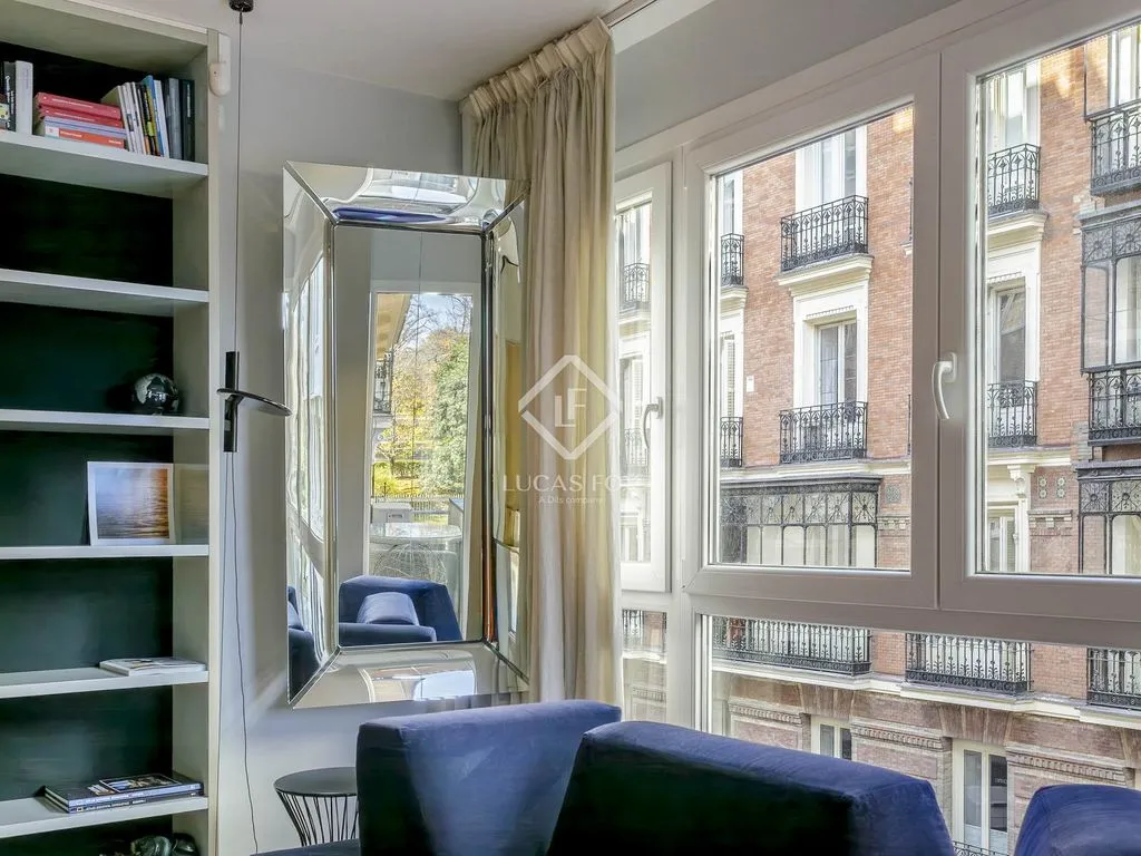 Séjour - Bright 1-Bed Flat in Jerónimos, Madrid