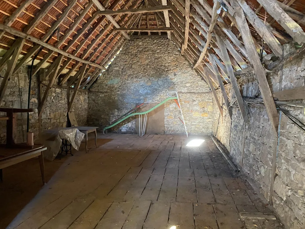 Pièces - Ancien Moulin avec Plan d'Eau à Figeac