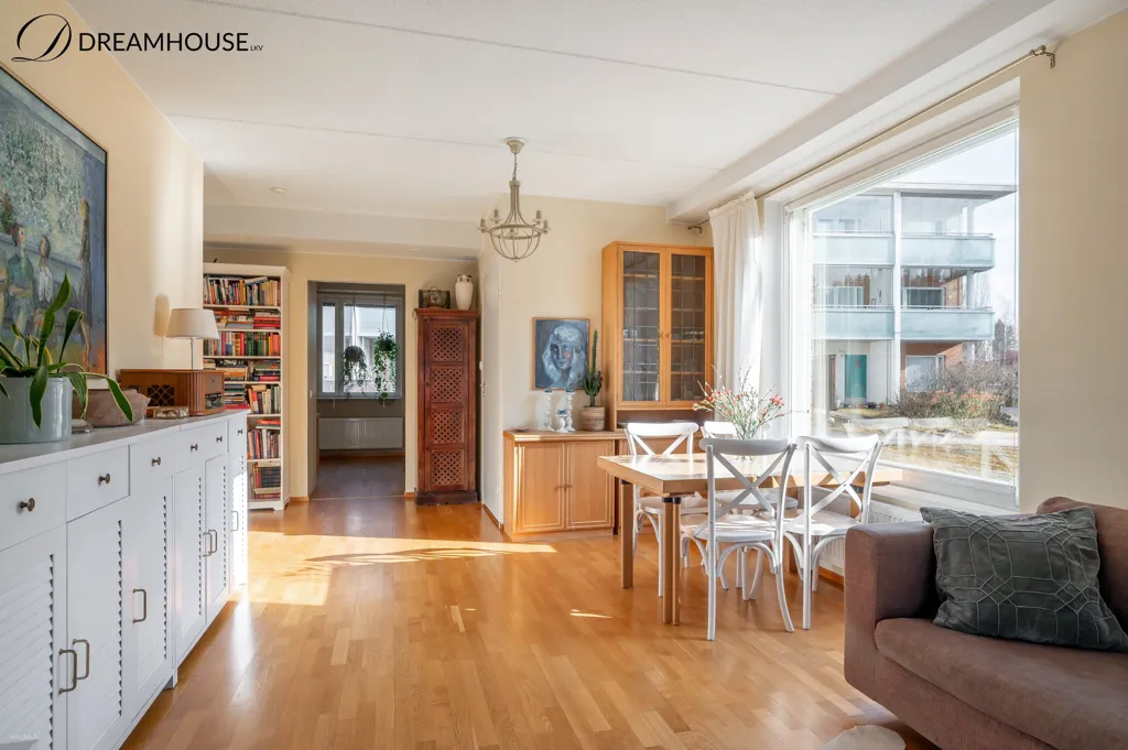 Salle à manger - Apartment with Balcony and Sauna in Espoo