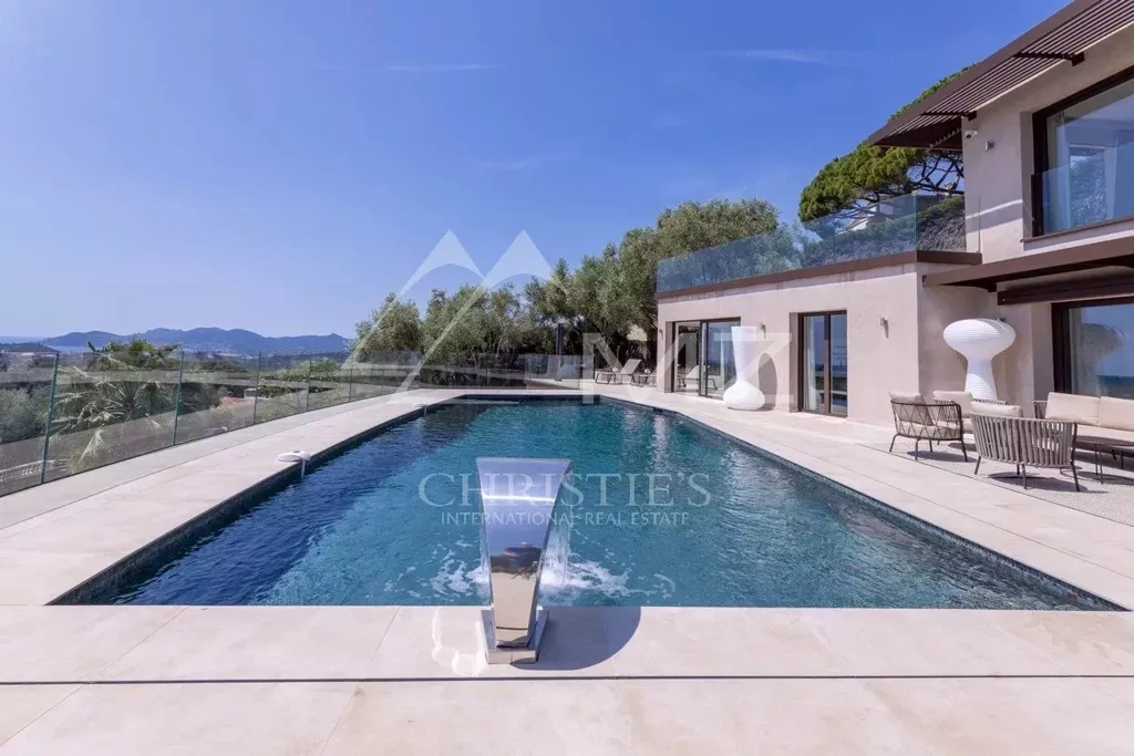 Bassein - Contemporary Villa with Sea View in Mougins