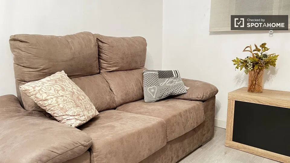 Séjour - Shared Room in Nou Moles with Lift