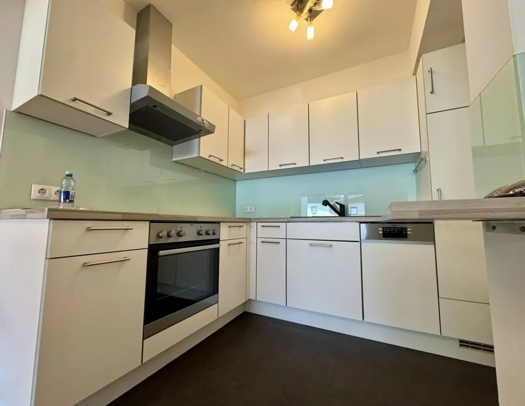 Cuisine - 3-Bedroom Apartment with Balcony in Absam