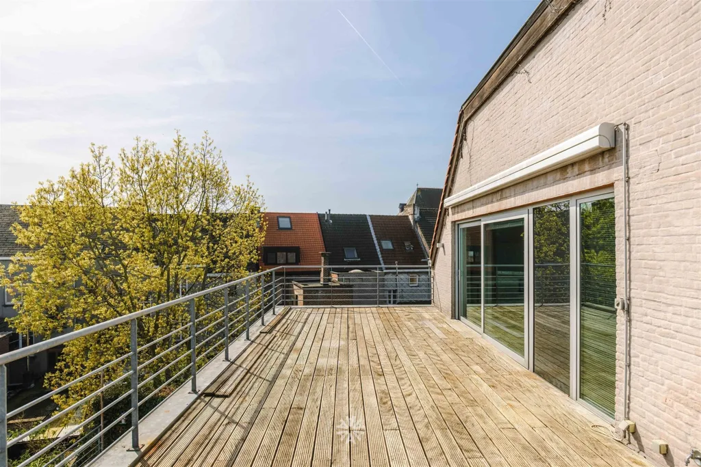 Balcon - Loft Industriel avec Terrasse à Ledeberg