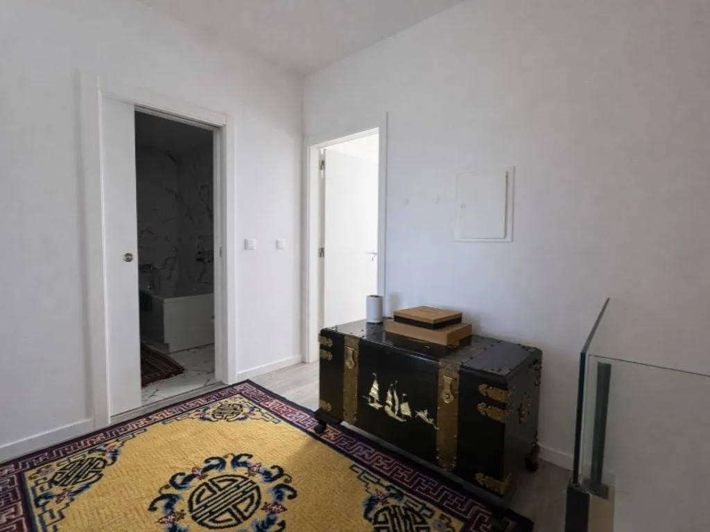 Entrée - Contemporary Semidetached House in Mafra