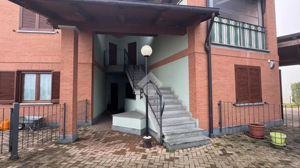Välivaade - 5-Bedroom Apartment with Terrace in Rivalta di Torino