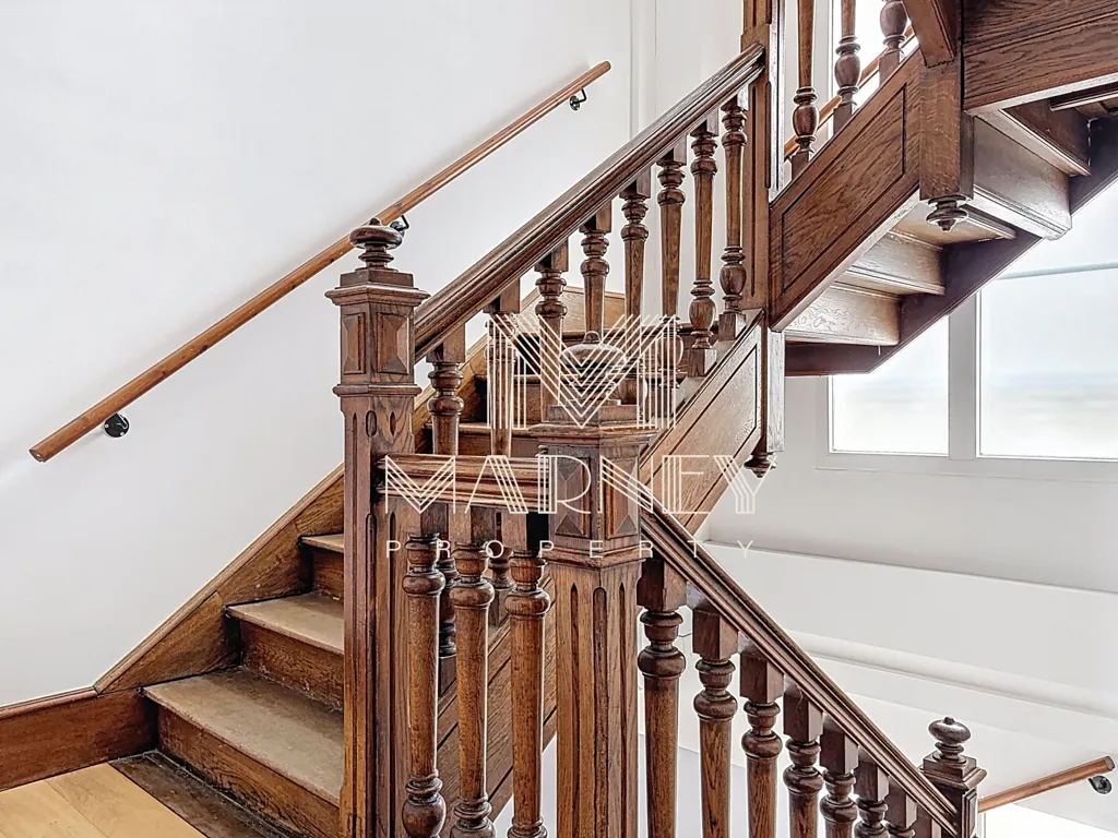 Maison 15 pièces à Compiègne