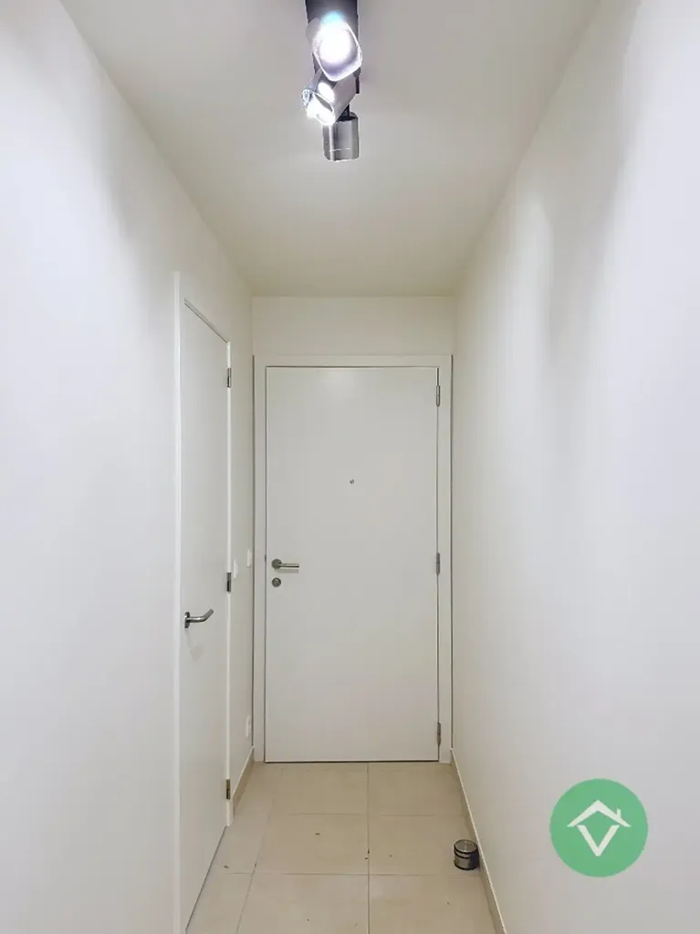 hallway_entrance