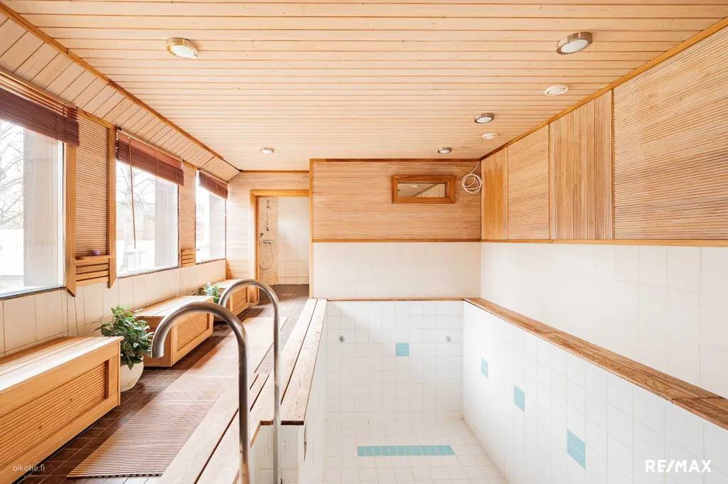 Pièces - 60s Architectural House with Pool in Jalkaranta, Lahti