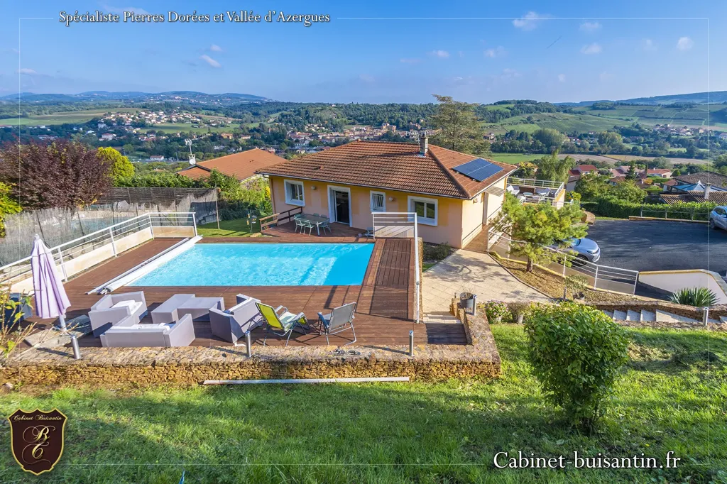 Bassein - Architectural Villa with 180° View in Chessy