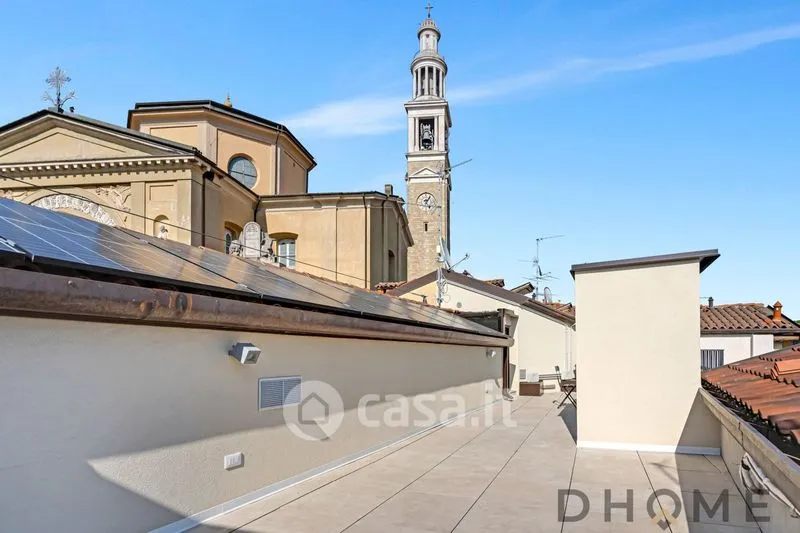 Terrace - Spacious 4-Bedroom Flat with Balcony in Seriate