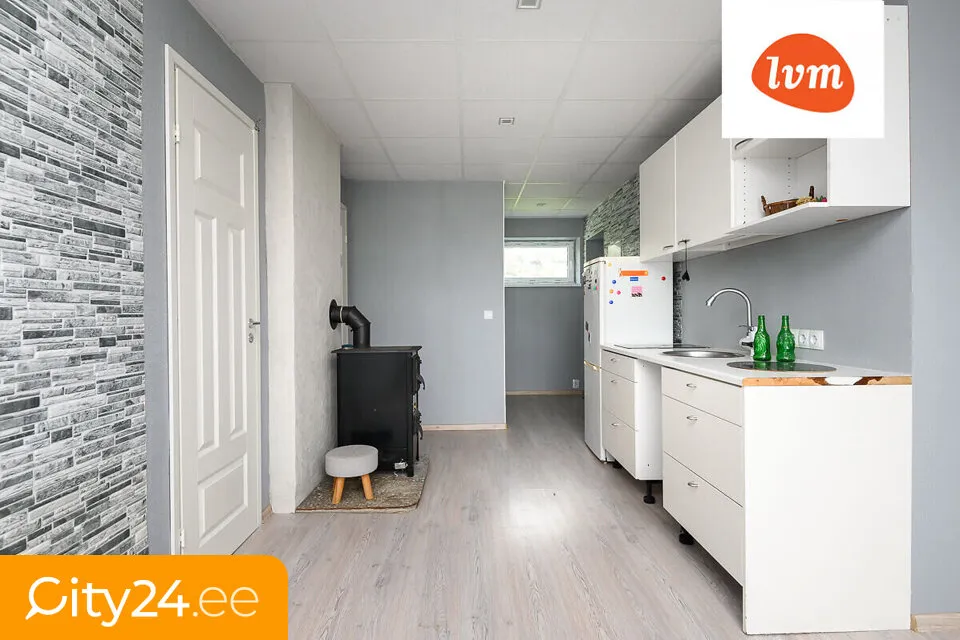 Entrée - Apartment with Storage in Kraavi