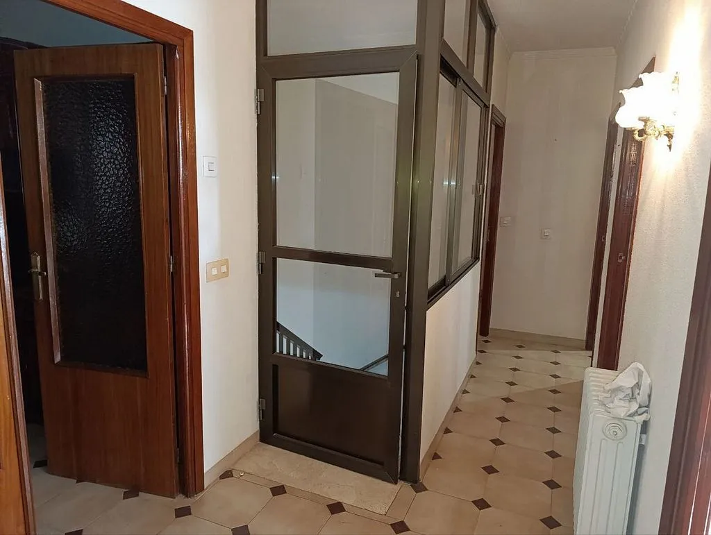 Ingresso - Two-Storey House with Terrace in Valdepeñas