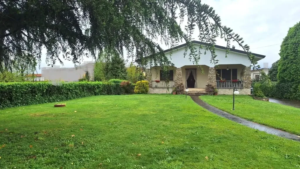 Jardin - Villa with Garden in Capannori