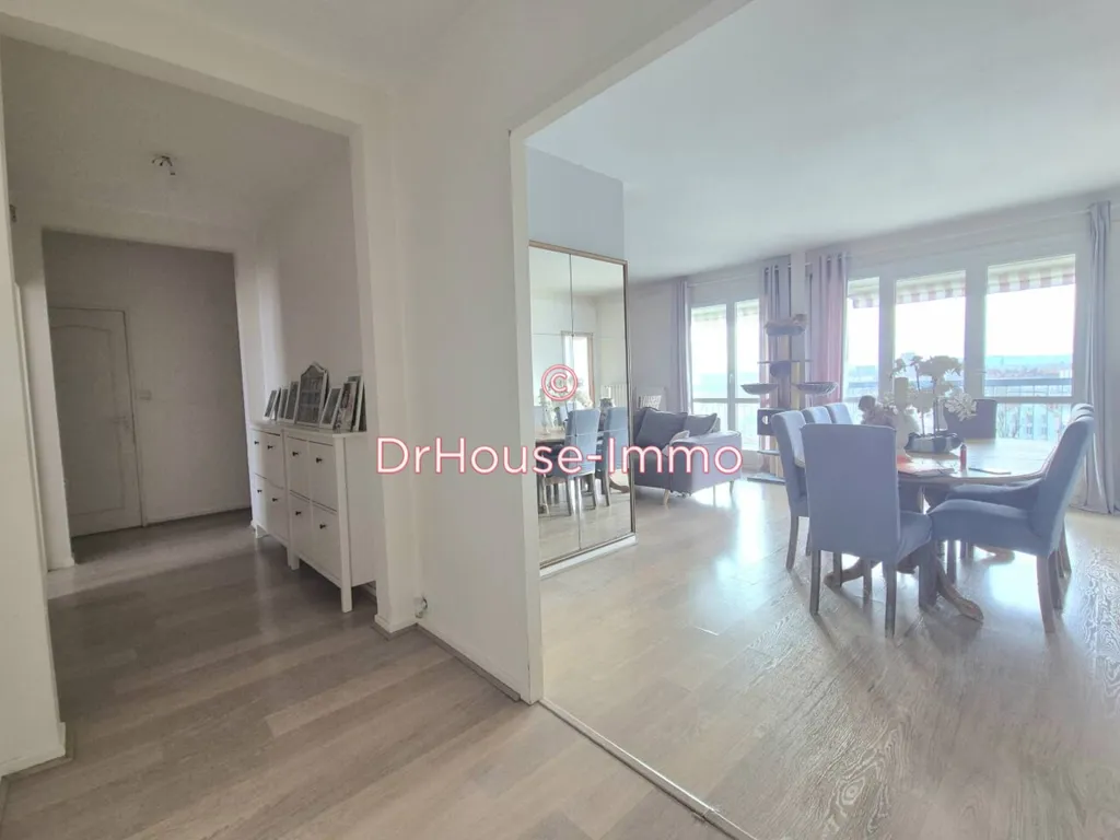 Söögituba - Spacious Flat with River View in Chalon-Sur-Saone