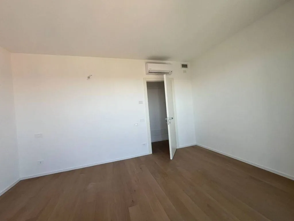 Rooms - Luxury Penthouse with Rooftop in Mestre, Venice