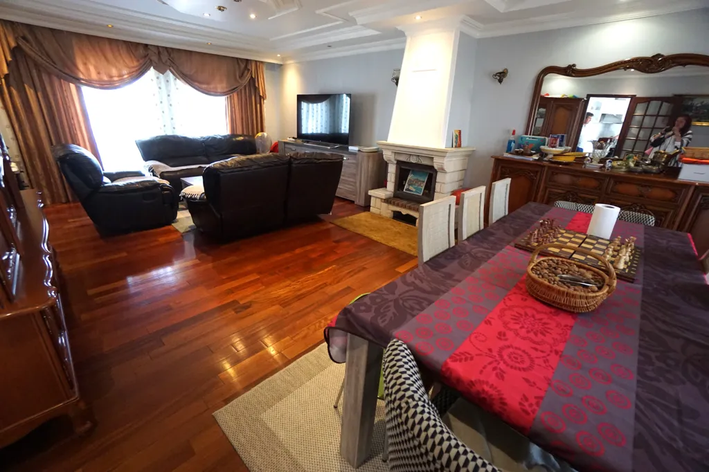 Salle à manger - Pavillon + Appartement Indépendant à Aulnay-sous-Bois