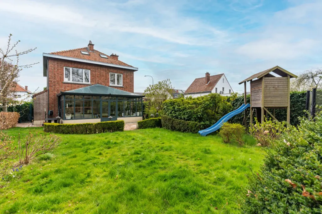 Aed - Villa with Terrace in Waterloo