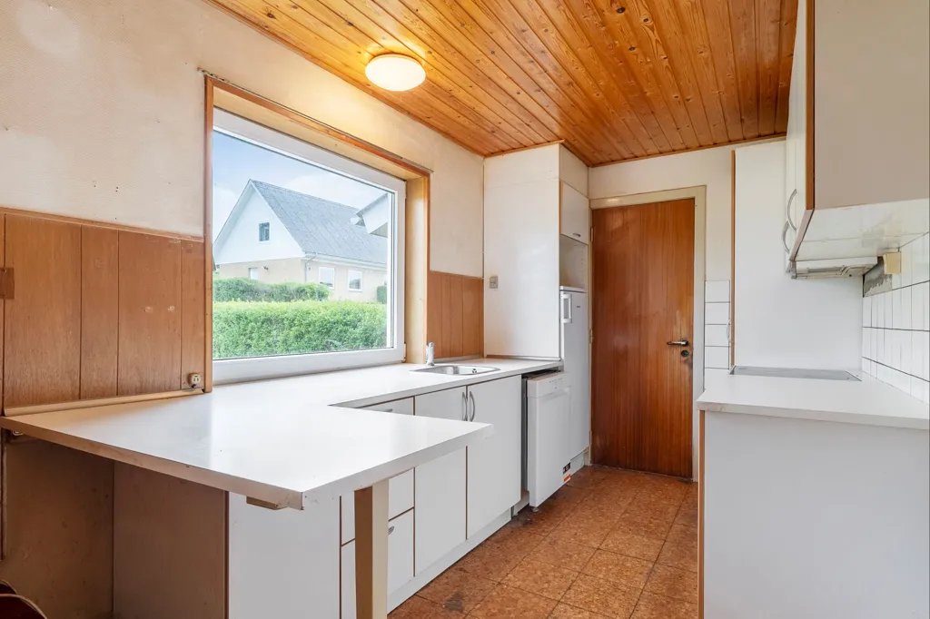 Kitchen - 1962 Villa with Garden in Kongerslev
