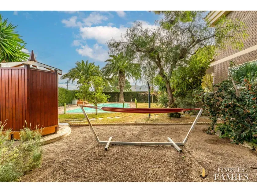 Aed - Chalet with Pool in El Pinar, Reus