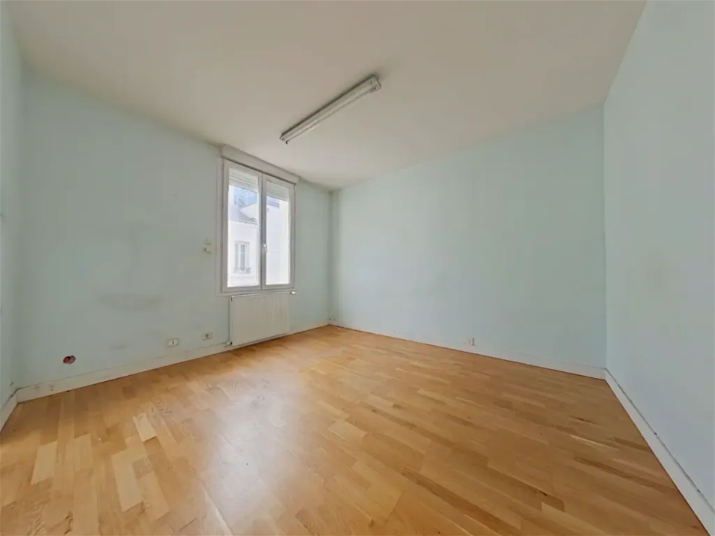 Maison 8 pièces à Tours