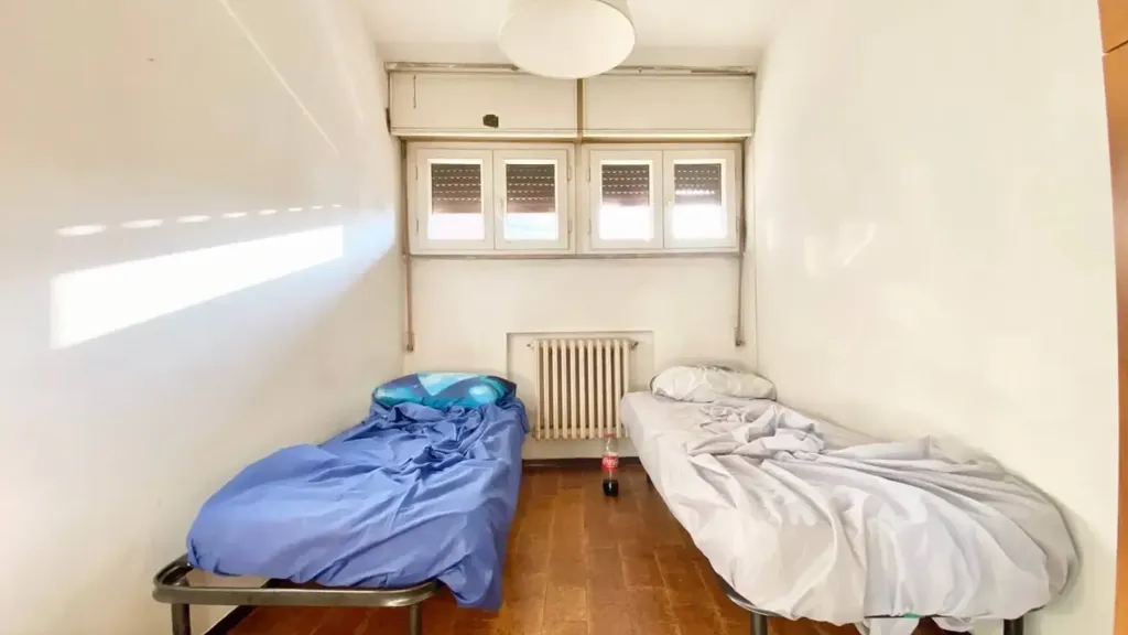 Bedrooms - 5-Bedroom Apartment in Central Ancona