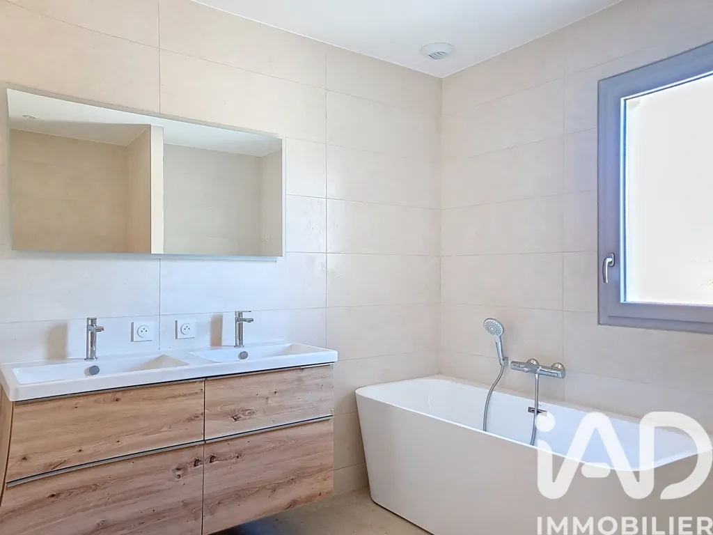 Vannitoad - Contemporary Villa with Pool in Nîmes