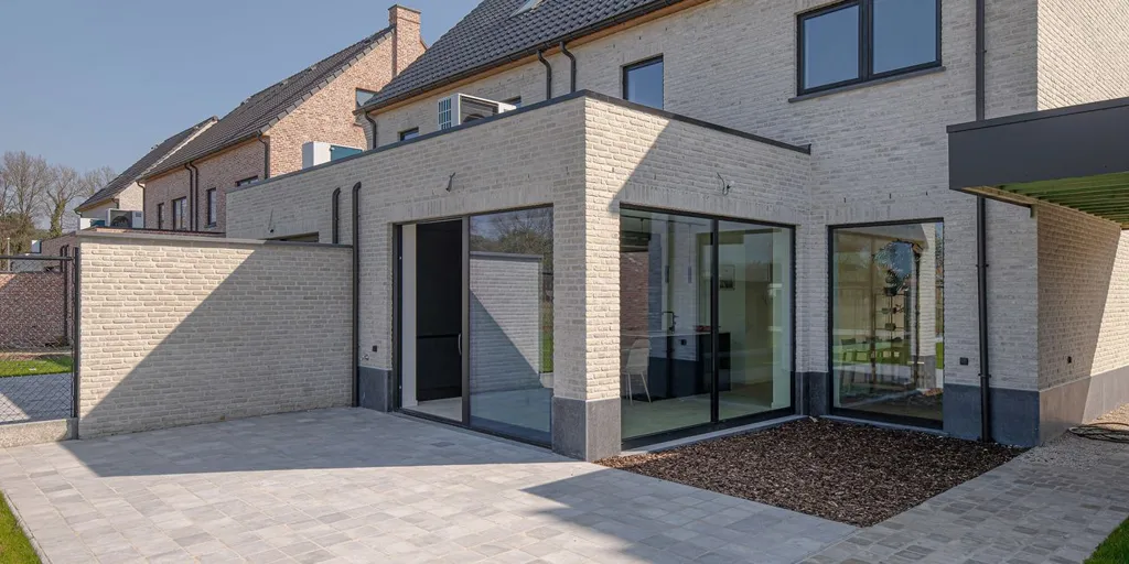 Välivaade - Modern Half-Open Villa with Garden in Mol