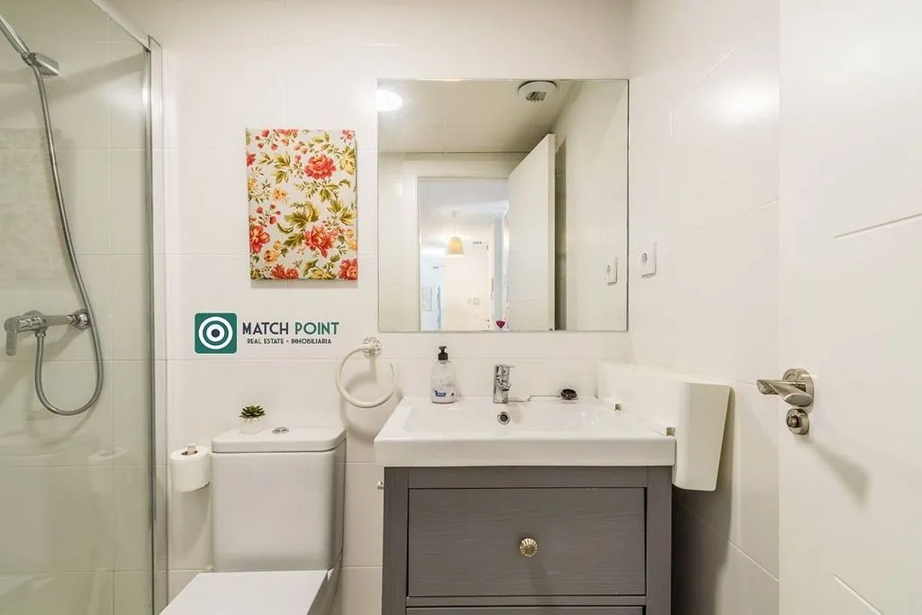 Bathrooms - Apartment with Pool and Terrace near Cabria Beach