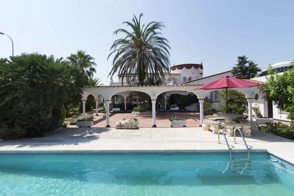 Piscine - Luxury Detached House with Mooring in Empuriabrava