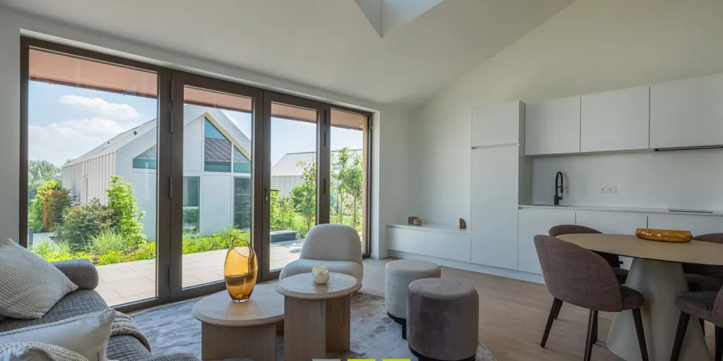 Salle à manger - Cottage avec Terrasse à Aldeneik près de la Meuse