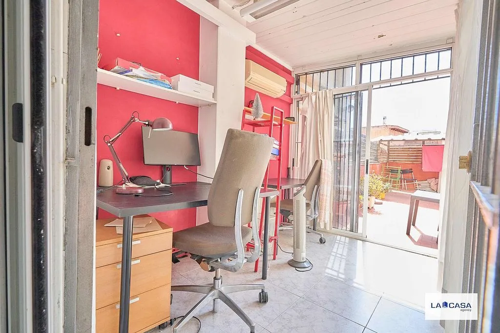 Bureau - Apartment with Terrace in Creu Coberta