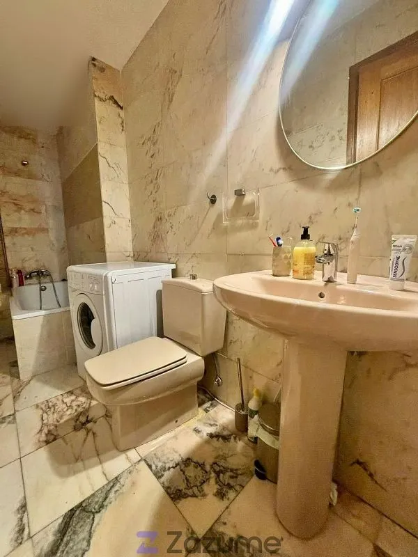Salles de bain - Furnished Studio with Balcony in Gaztambide
