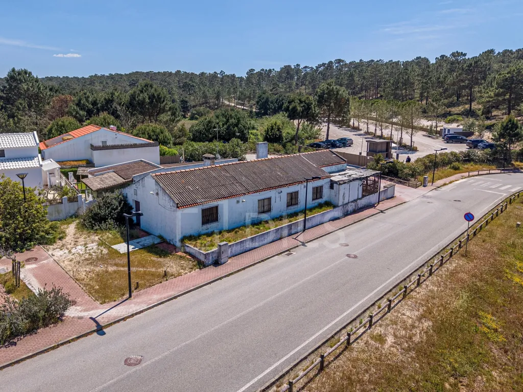 Vue aérienne - Traditional-Style Villa with Pool near Pego