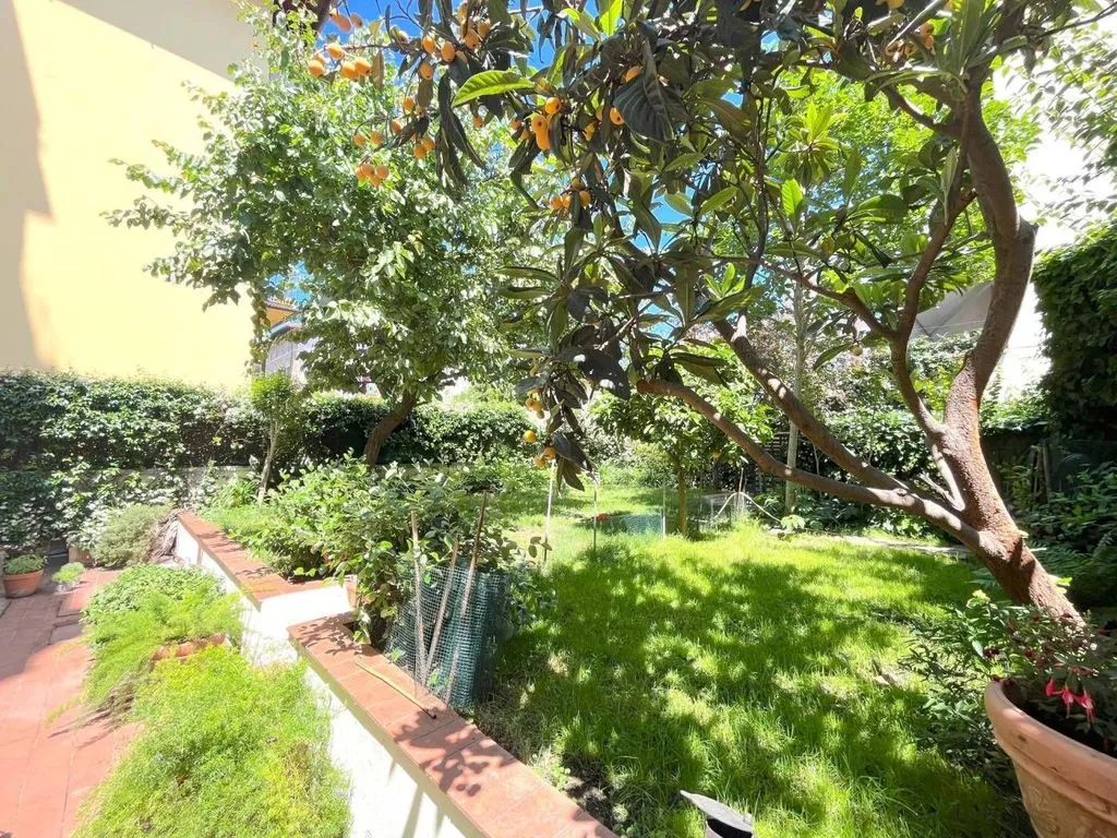 Aed - Luxury Flat with Private Garden in Florence