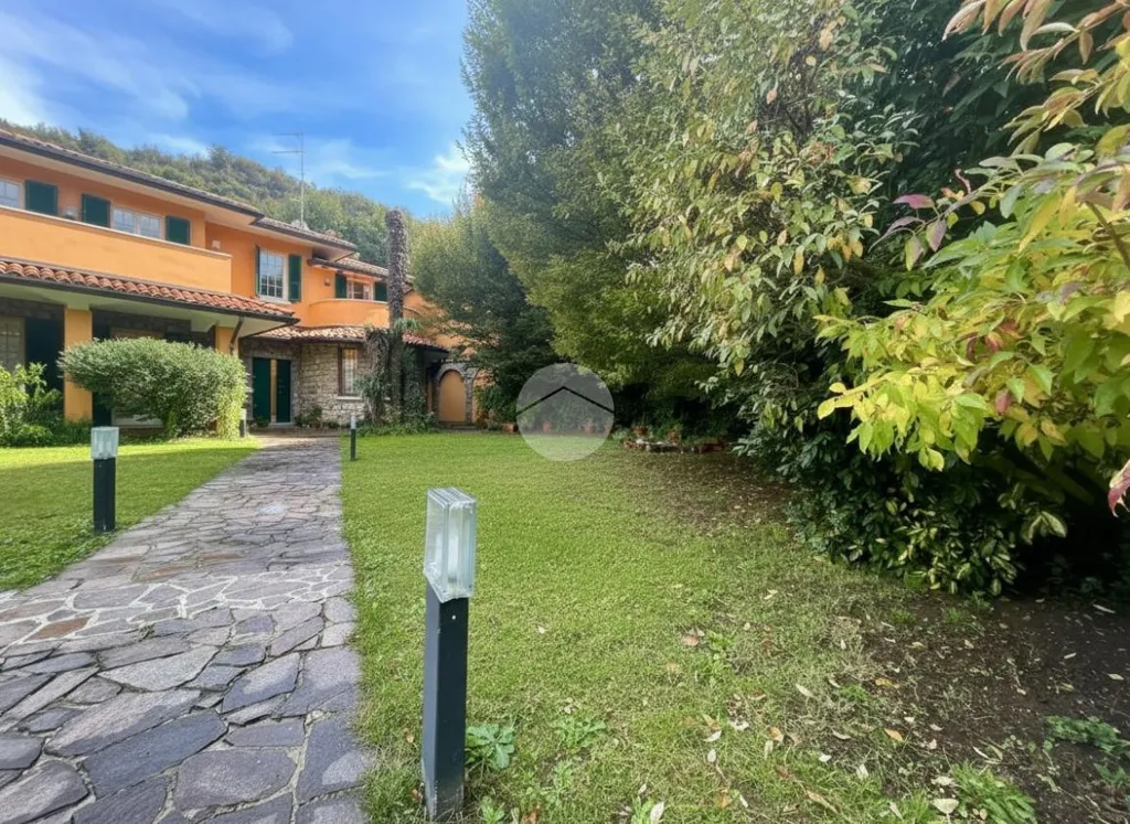 Jardin - Prestigious Villa with Park View in Collebeato