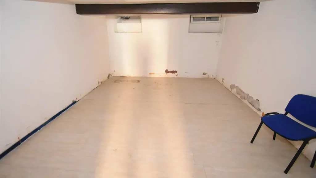 Pièces - Apartment with Private Courtyard in Rosignano Solvay