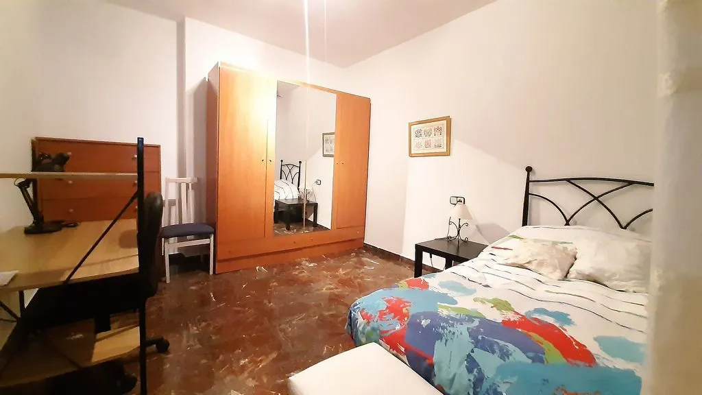Chambres - Student-Friendly Flat with Terrace in Lima Street