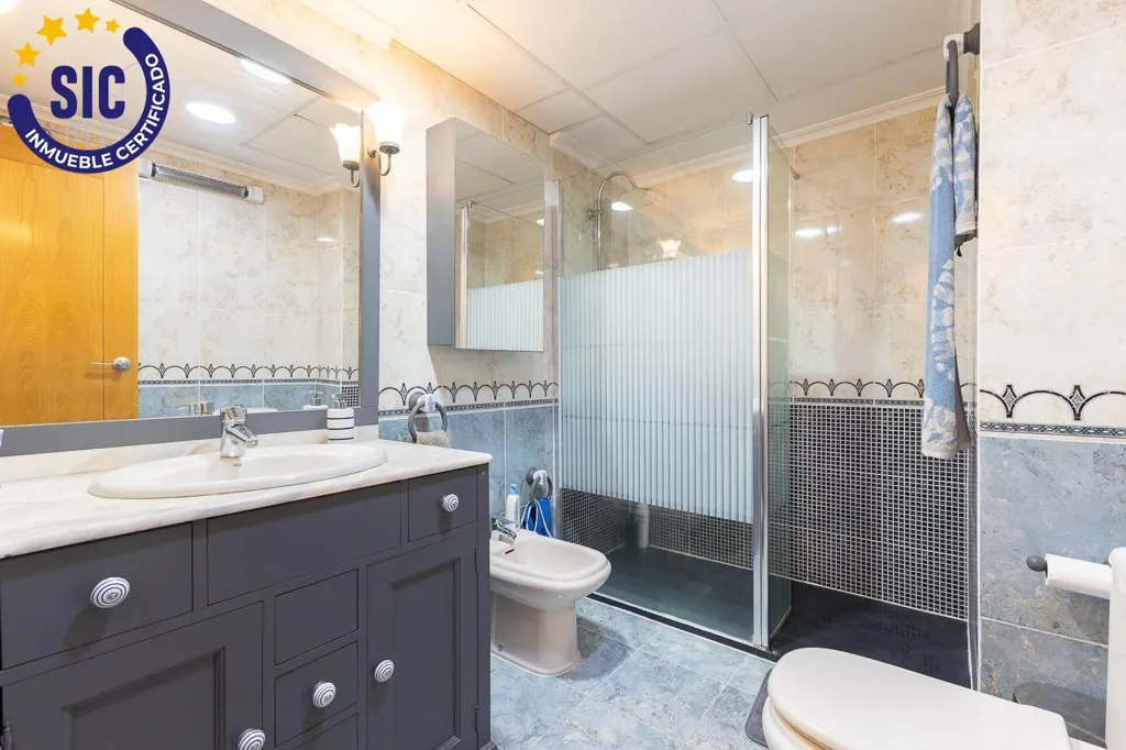 Vannitoad - Premium Penthouse with Pool in Mislata