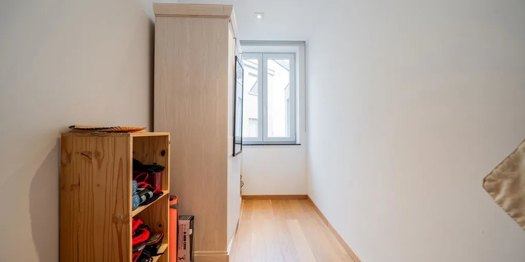 Esik - Charming House with Courtyard in Evere