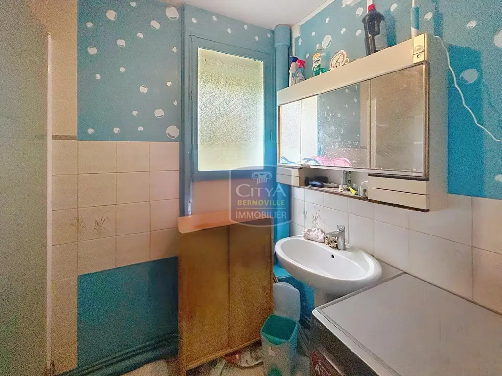 Vannitoad - Flat with Balcony in Saint-Quentin