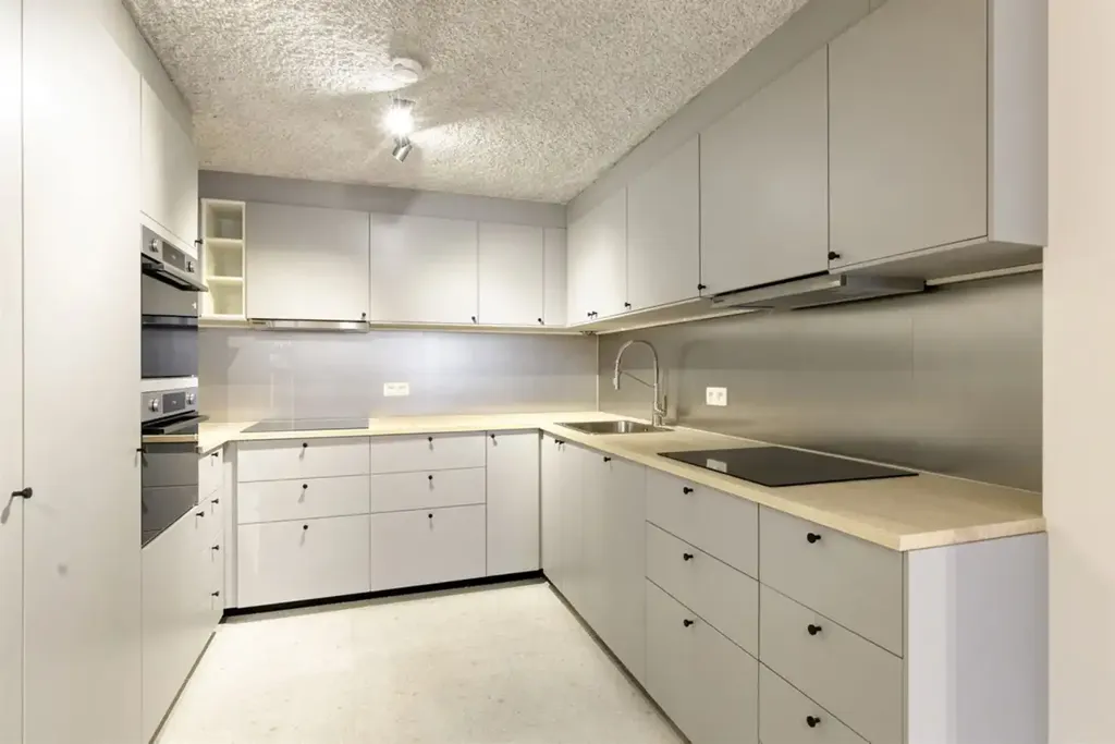 Cuisine - Studio Central à Leuven avec Sanitaires Privés