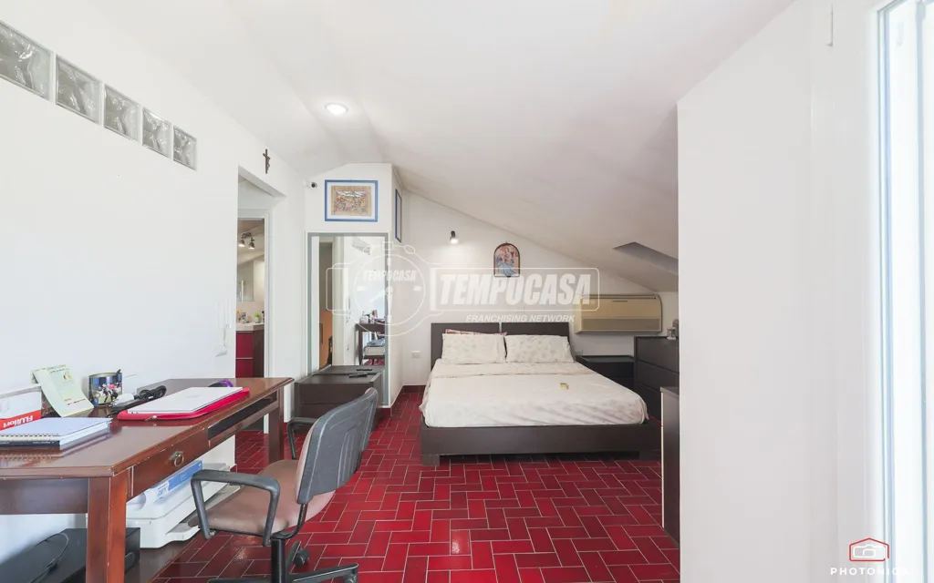 Magamistoad - Terraced Villa with Two Apartments in Cattolica