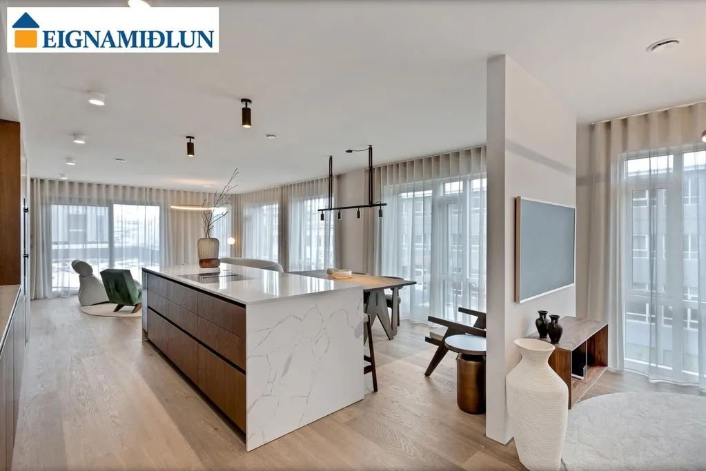 Cucina - Apartment with Balcony in Reykjavik