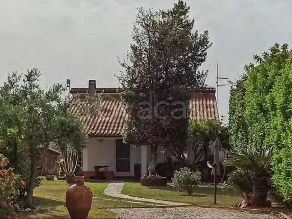 Jardin - Villa with Garden on SR 148 Pontina