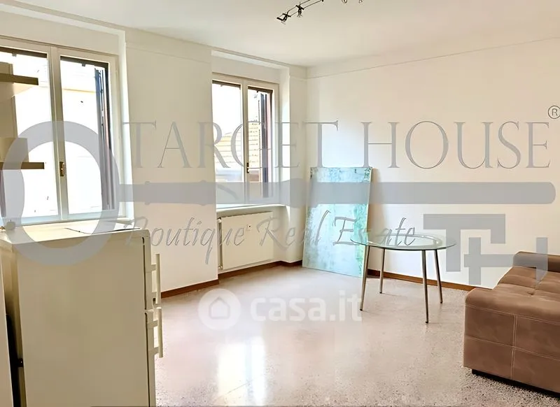 Elutuba - Open Space with Brunate View in Como