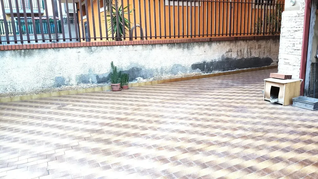 Terrass - Semi-detached Apartment with Balcony in Misterbianco