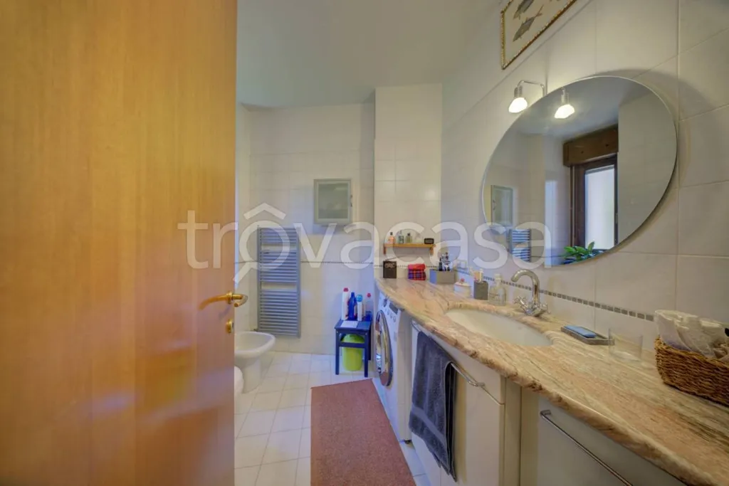 Bagni - Apartment with Double Balcony in Turin