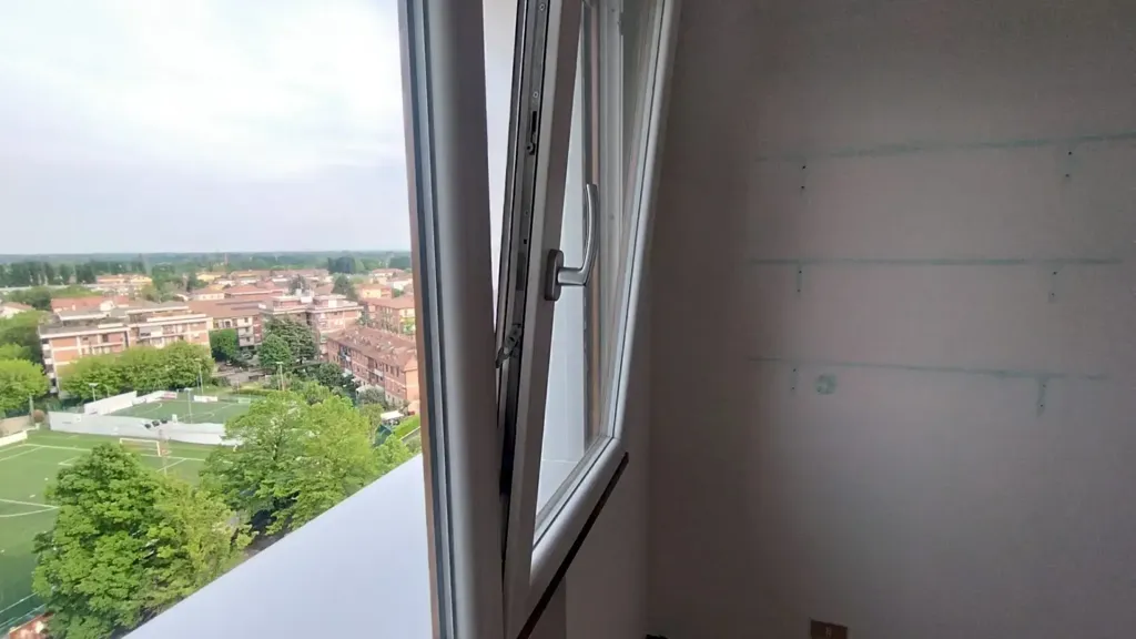 Pièces - Spacious Apartment with Balcony in Modena