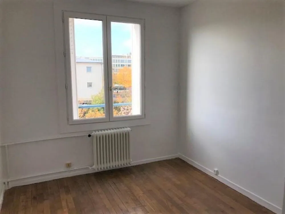 Stanze - 2-Bedroom Paris View Apartment in Yvelines